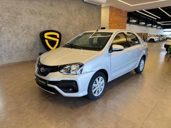 TOYOTA ETIOS 1.5 X PLUS SEDAN 16V FLEX 4P MANUAL